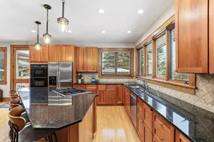 6934 Highover Dr, Chanhassen, MN 55317 - Photo 15