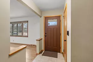 6704 Limerick Ln, Edina, MN 55439 - Photo 5