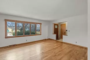 6704 Limerick Ln, Edina, MN 55439 - Photo 7