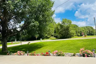 2213 Birn-Hill Dr, Faribault, MN 55021 - Photo 37