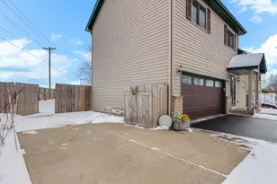 2213 Birn-Hill Dr, Faribault, MN 55021 - Photo 5