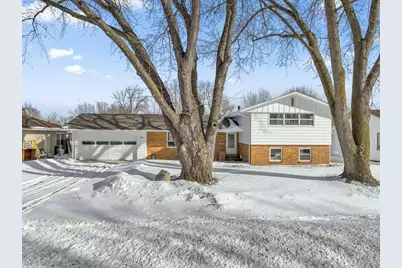 303 Lexington Avenue N, New Prague, MN 56071 - Photo 3