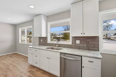 303 Lexington Avenue N, New Prague, MN 56071 - Photo 11