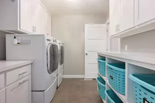 5617 Abbott Ave S, Edina, MN 55410 - Photo 51