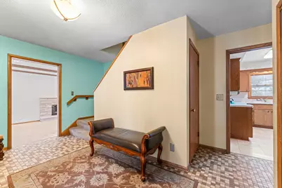 75 Rhode Island Avenue S, Golden Valley, MN 55426 - Photo 9