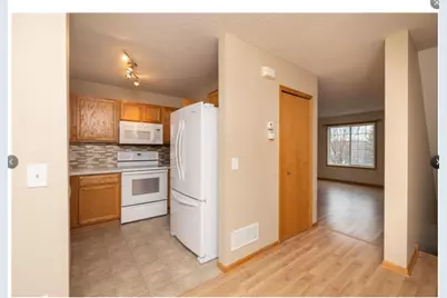 16331 Timber Crest Drive SE, Prior Lake, MN 55372 - Photo 5
