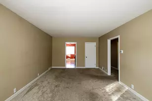 706 Lynn Rd SW, Hutchinson, MN 55350 - Photo 5