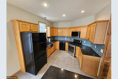 2065 Woodlynn Avenue, Maplewood, MN 55109 - Photo 5