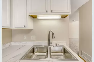 7642 Arboretum Village Place, Chanhassen, MN 55317 - Photo 21