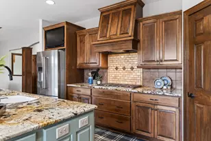 7472 Olive Ln N, Maple Grove, MN 55311 - Photo 23