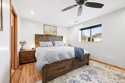 9489 Hames Avenue S, Cottage Grove, MN 55016 - Photo 11