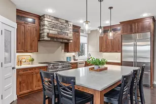 1924 Glacier Ave, River Falls, WI 54022 - Photo 11