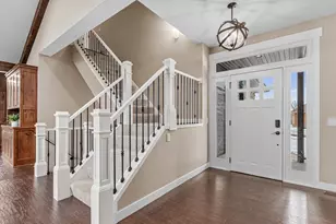 1924 Glacier Ave, River Falls, WI 54022 - Photo 3