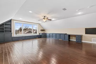 1924 Glacier Avenue, River Falls, WI 54022 - Photo 23