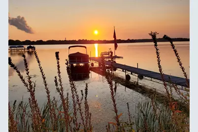 1304 W Medicine Lake Drive #119, Plymouth, MN 55441 - Photo 1