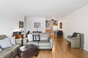 1304 W Medicine Lake Dr, Plymouth, MN 55441 - Photo 7