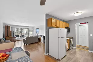 1304 W Medicine Lake Dr, Plymouth, MN 55441 - Photo 5