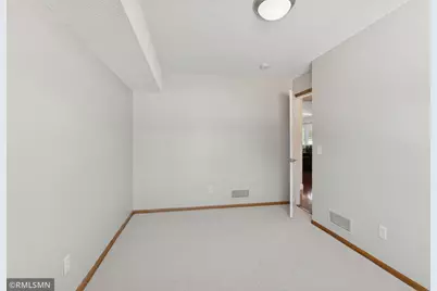 11325 51st Avenue N, Plymouth, MN 55442 - Photo 27