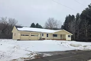 816 1st St, Glenwood City, WI 54013 - Photo 1