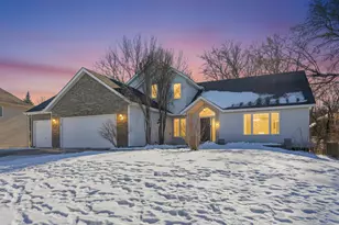 3113 Chandler Ct, Burnsville, MN 55337 - Photo 5