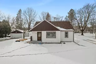 960 Jefferson St SE, Hutchinson, MN 55350 - Photo 1