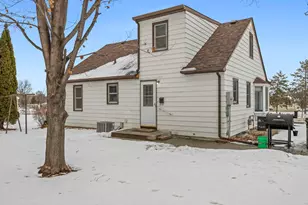 960 Jefferson St SE, Hutchinson, MN 55350 - Photo 41