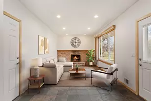 4033 Kentucky Ave N, Crystal, MN 55427 - Photo 5