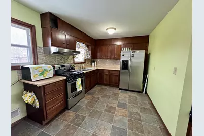 1290 Belmont Lane E, Maplewood, MN 55109 - Photo 5