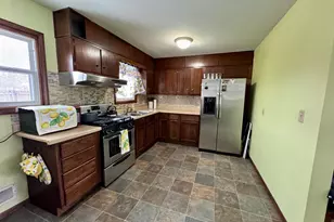 1290 Belmont Ln E, Maplewood, MN 55109 - Photo 5