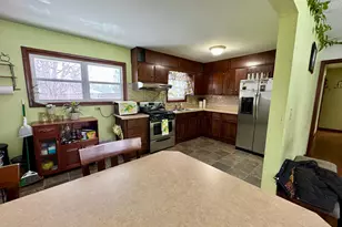 1290 Belmont Ln E, Maplewood, MN 55109 - Photo 3