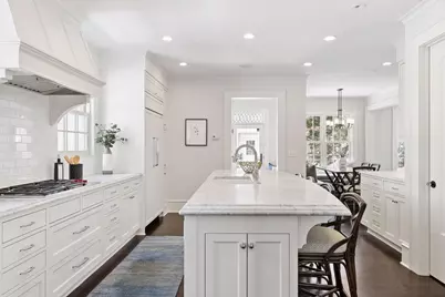 2735 E Lake Of The Isles Parkway, Minneapolis, MN 55408 - Photo 15