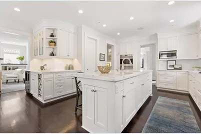 2735 E Lake Of The Isles Parkway, Minneapolis, MN 55408 - Photo 17