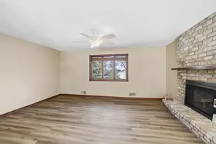 9193 Harkness Ave S, Cottage Grove, MN 55016 - Photo 7