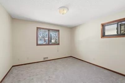 9193 Harkness Avenue S, Cottage Grove, MN 55016 - Photo 13