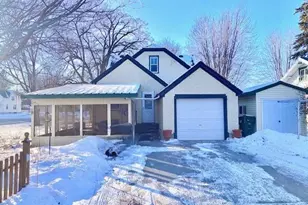 445 Franklin St SW, Hutchinson, MN 55350 - Photo 5