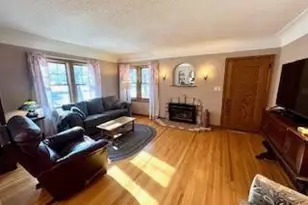 445 Franklin St SW, Hutchinson, MN 55350 - Photo 7