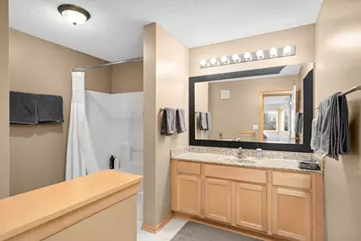 8517 Forestview Lane N, Maple Grove, MN 55369 - Photo 15