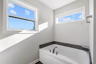 1525 Hemlock Way, Chanhassen, MN 55317 - Photo 23