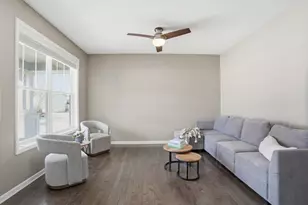 1525 Hemlock Way, Chanhassen, MN 55317 - Photo 5