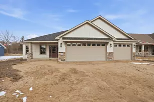 611 Brookwood Ln, Saint Cloud, MN 56303 - Photo 1