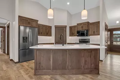 611 Brookwood Lane, Saint Cloud, MN 56303 - Photo 3