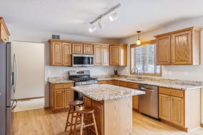 7746 Newbury Road, Woodbury, MN 55125 - Photo 13