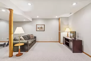 7746 Newbury Rd, Woodbury, MN 55125 - Photo 29