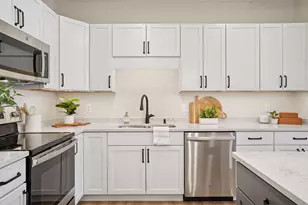 1948 W Wayzata Blvd, Long Lake, MN 55356 - Photo 11