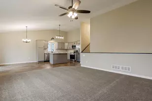 L4B2 Wildflower Dr, Baxter, MN 56425 - Photo 7