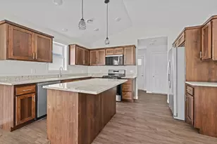 720 Cherrywood Lane Northeast, Isanti, MN 55040 - Photo 9