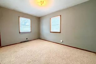 211 N Grove St, Okabena, MN 56161 - Photo 15