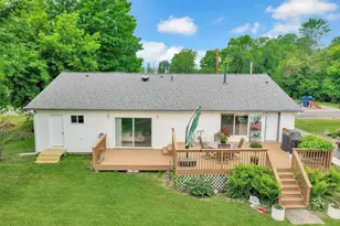 30325 Elm St, Lindstrom, MN 55045 - Photo 11