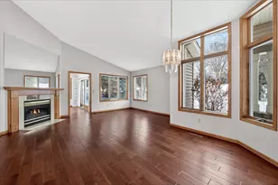 992 Stratford Ct, Burnsville, MN 55337 - Photo 3