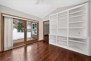 992 Stratford Ct, Burnsville, MN 55337 - Photo 11